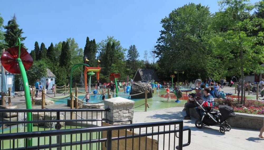 Storybook Gardens, Canada